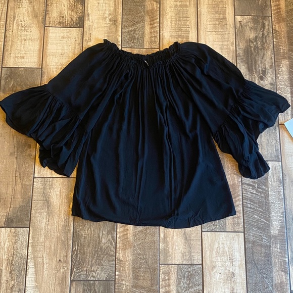 Elan Black Ruffled Tunic Top 🆕 - Picture 4 of 11